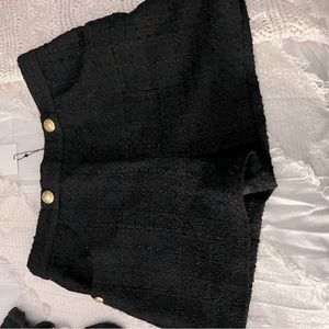 Zara black knitted shorts. Sold out and discontinued!!! New with tags !!!